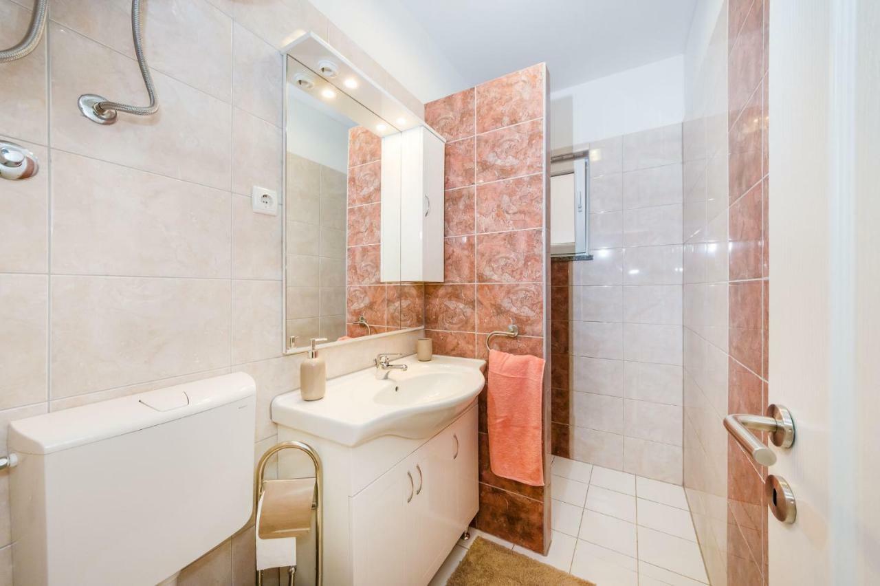 Apartman Nino Novigrad  Exterior photo