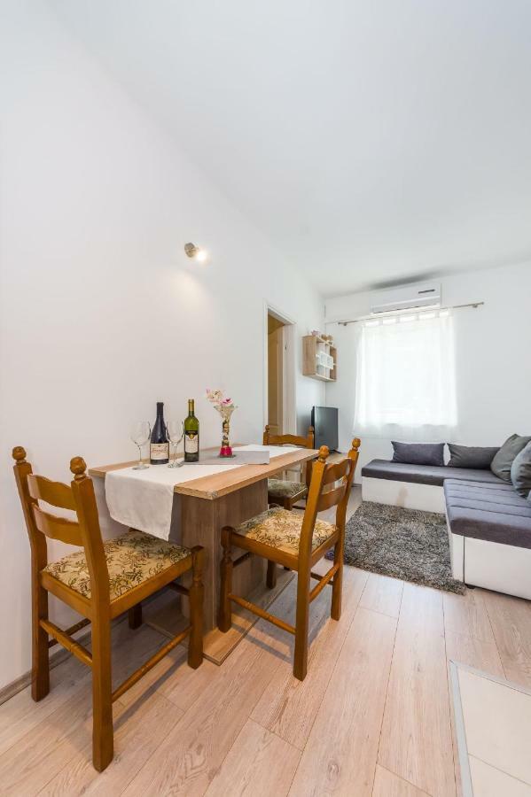 Apartman Nino Novigrad  Exterior photo